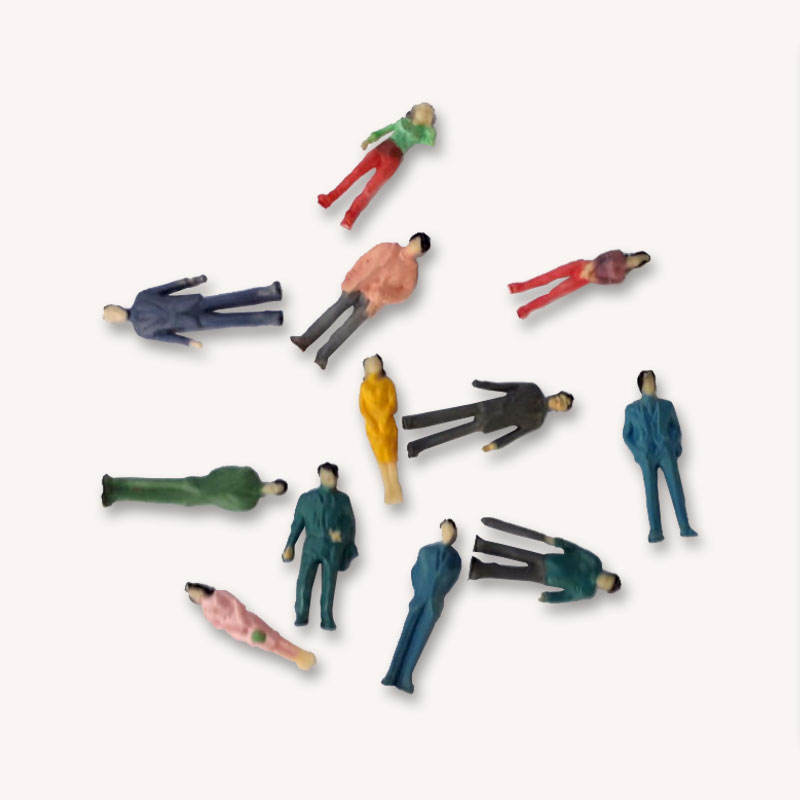 Small standing figures - Scale H0 (12 pieces)