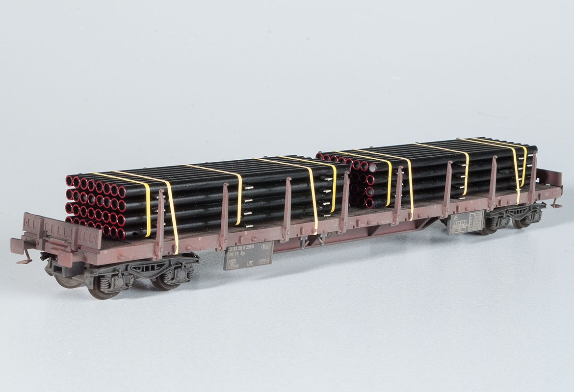 Rgs type wagon with 64 short pipes load - Image 4