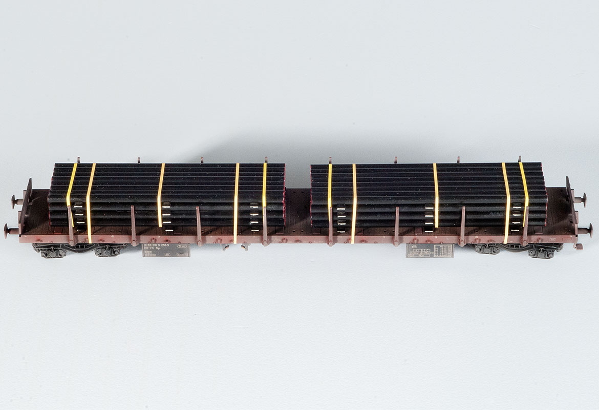 Rgs type wagon with 64 short pipes load - Image 2
