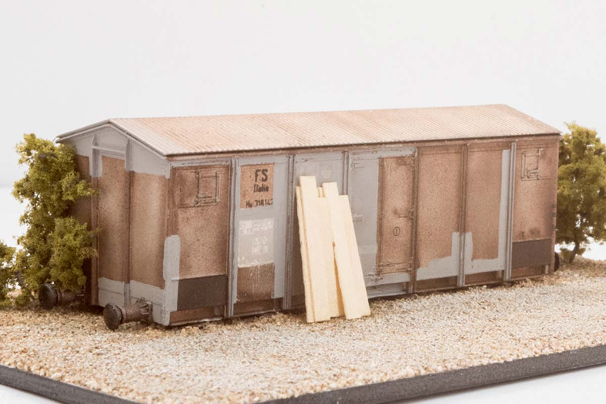 HG type refrigerated wagon with mini diorama - Image 7