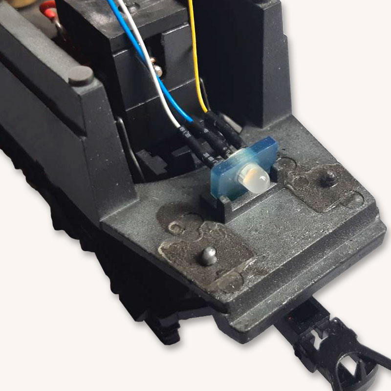 Running light kit for LIMA/Rivarossi E645/646 - Image 5