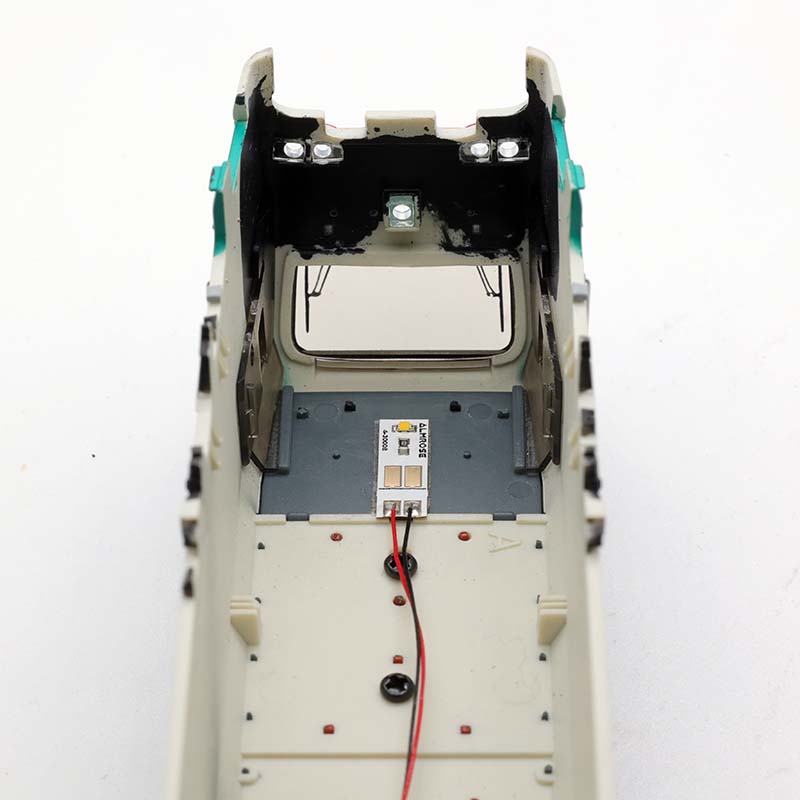 Flexible PCB with warm white 0603 LED and wiring - Image 4