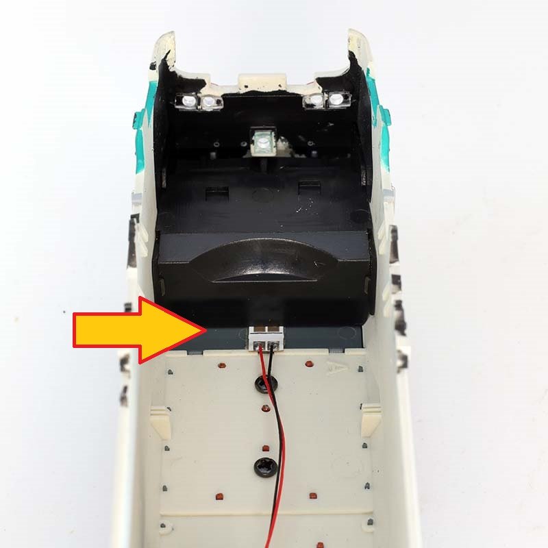 Flexible PCB with warm white 0603 LED and wiring - Image 3